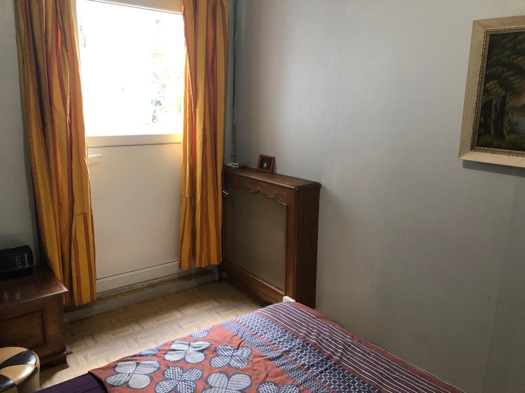 Guesthouse Familial Pour 2,3,4 Personnes De 44M2- Accessible Handic -Rez De Chaussee-Vues Sur Rue Et Patio Prive - Sejour, Chambre Separee-Cuisine,Salle De Bain,Lit Double Et Canape-Lit 2Pers-Entree De La Rue Berzelius-5 Minutes Du Metro Brochant-Lig 巴黎 外观 照片
